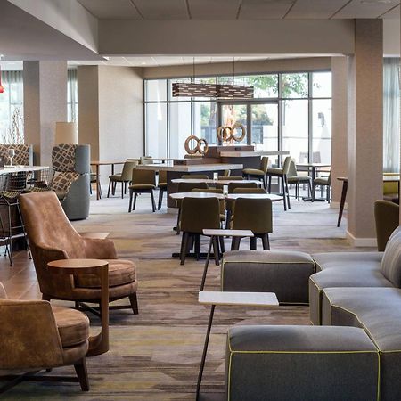 Courtyard By Marriott Richmond Berkeley Hotel Exterior foto