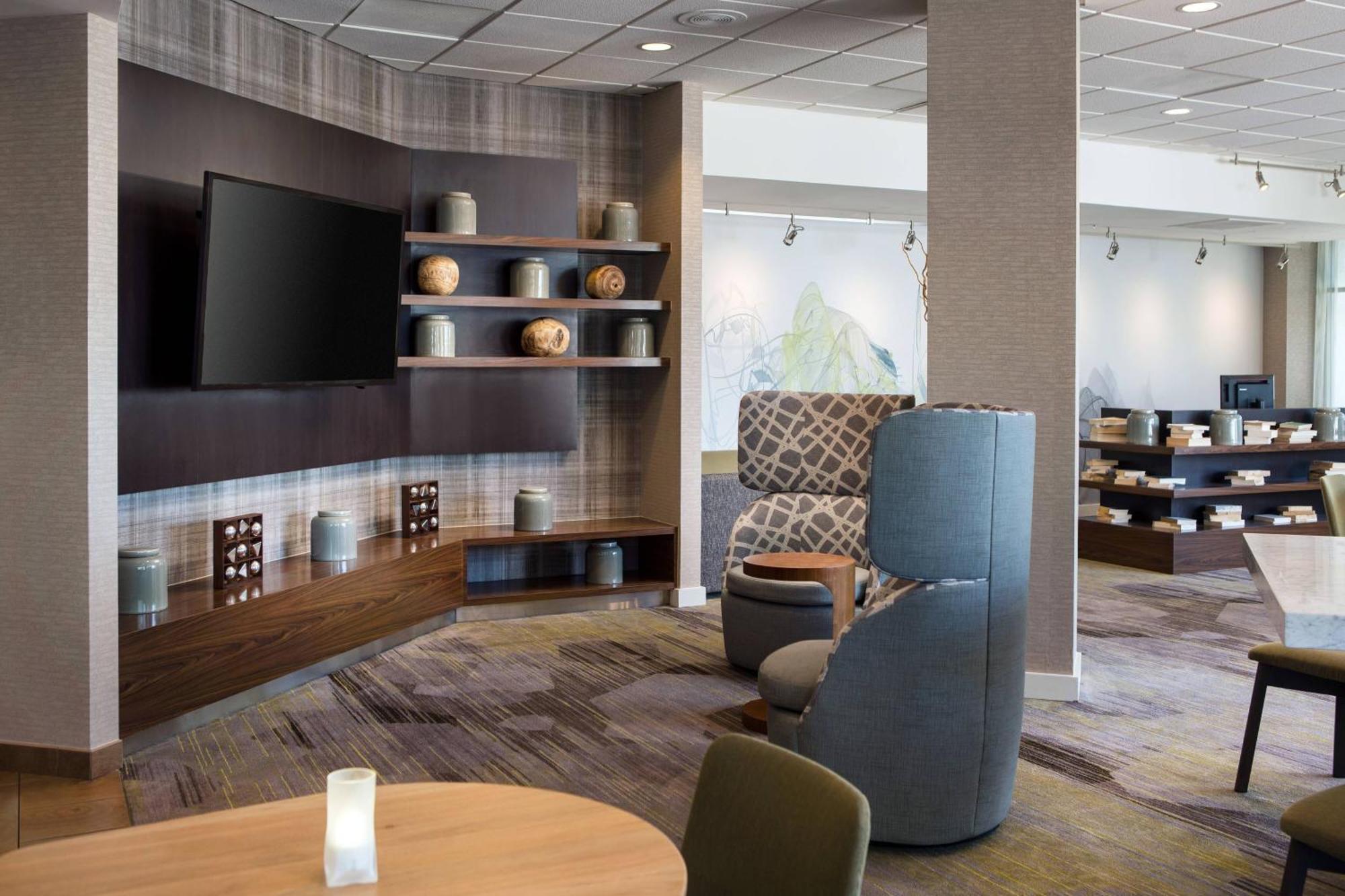 Courtyard By Marriott Richmond Berkeley Hotel Exterior foto